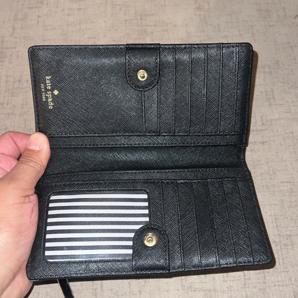 Kate Spade Wallet - Picture 3 of 4